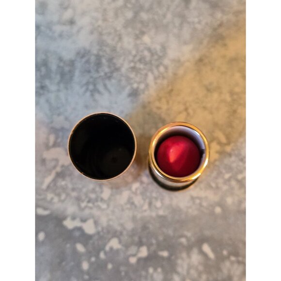 Gucci Rouge À Lèvres Satin Lipstick In Teresina Ruby 9057 Rare HTF - Picture 5 of 5